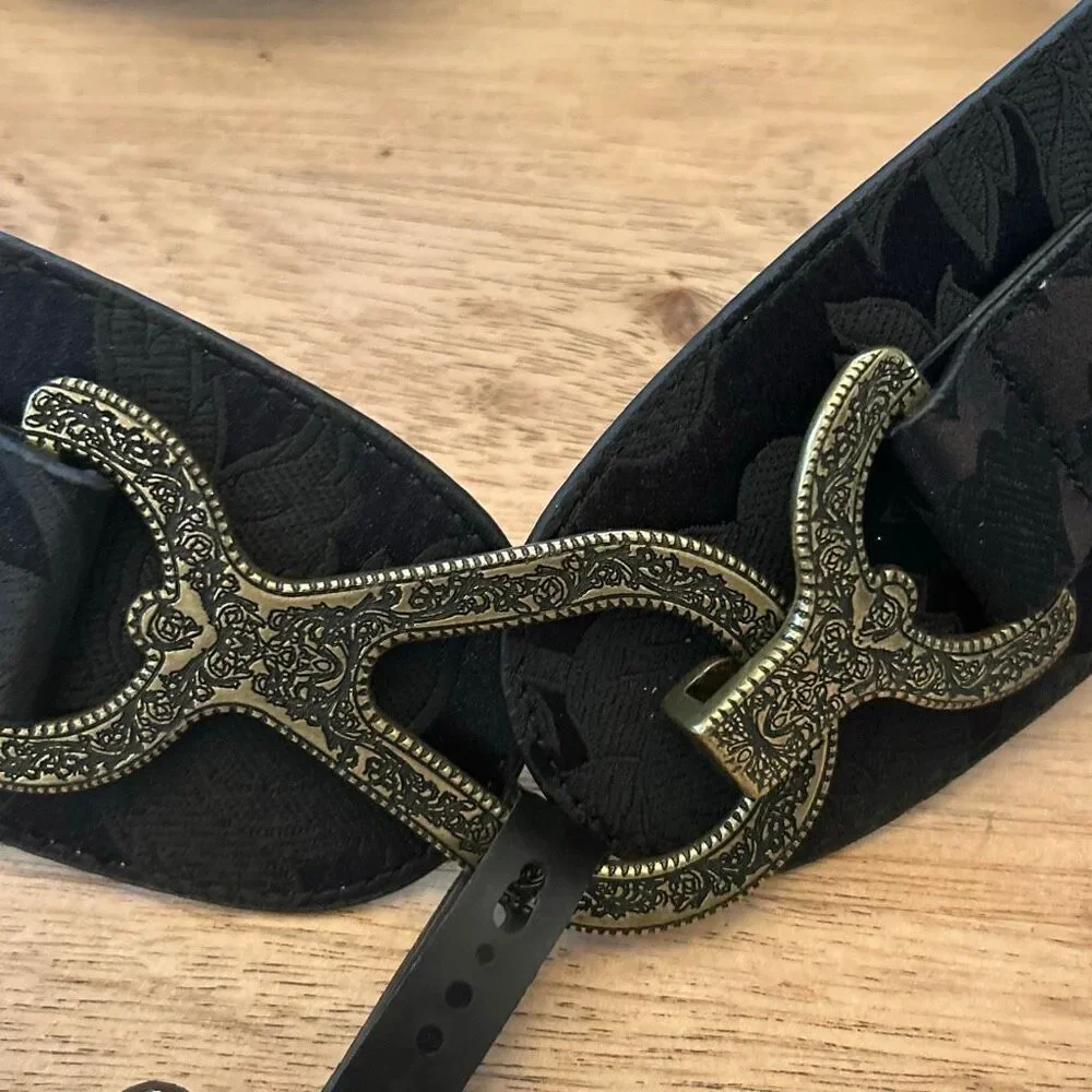 NWT Steve Madden Black brocade stretch belts with gold clasp size M/L
